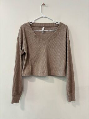 ALO Yoga Muse V-neck Pullover Women’s Size XSmall  Brown Ripped Sweater Crop